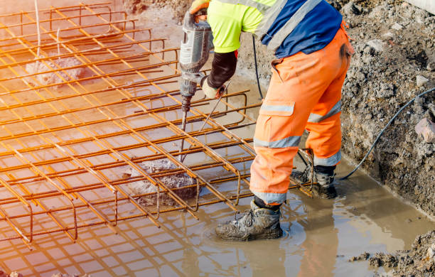 Best Commercial Concrete Contractor  in St Ignace, MI
